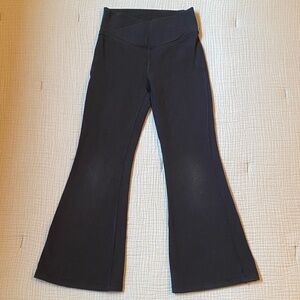 Old Navy Active Powerchill Black Flared Leggings